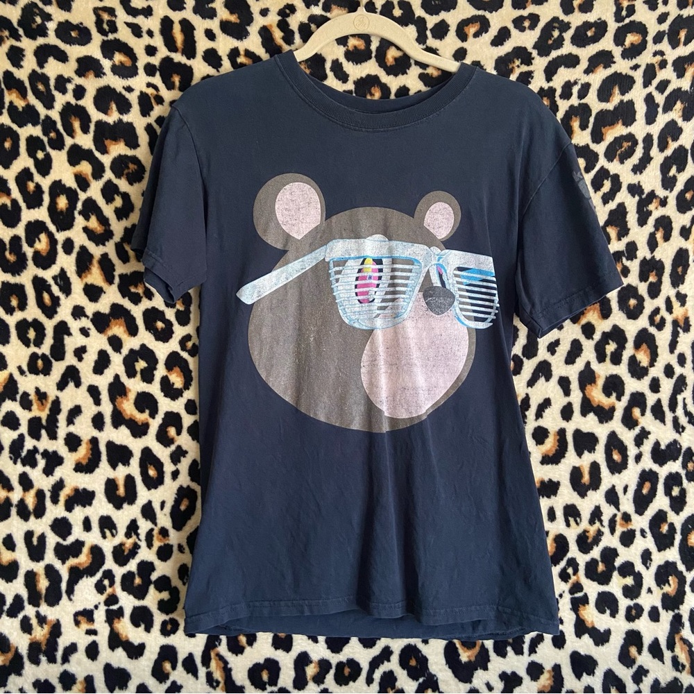 Yeezy Black Bear Graphic Short Sleeve Tee with Metallic Sunglasses